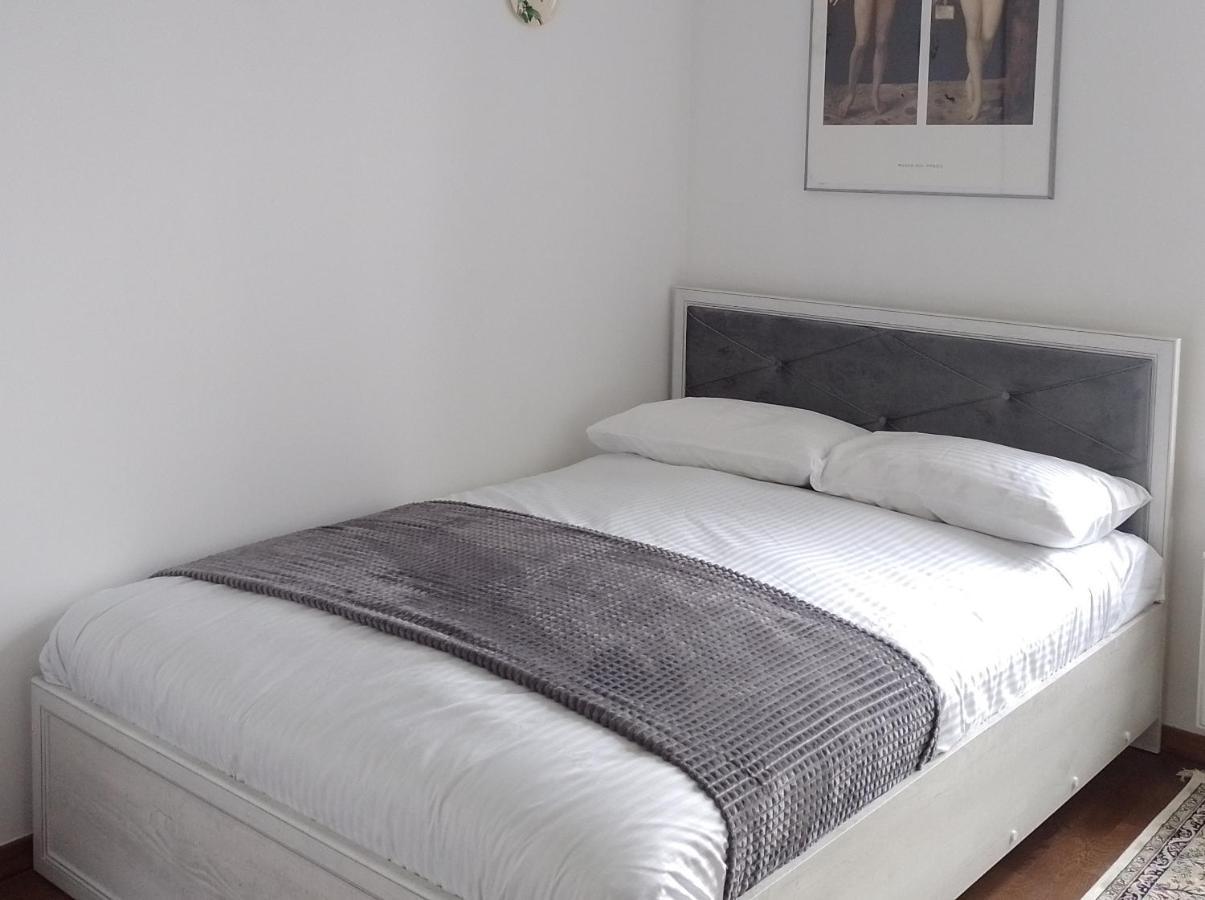 Premium Class Apartment, Free Parking, Maximum 5 Guests, 2 Bedrooms, 3 Beds Riga Bagian luar foto
